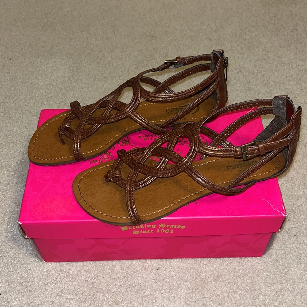 Candie’s Brown Sandals